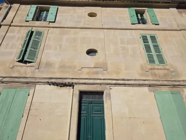 Immeuble de rapport Arles centre investissement locatif re