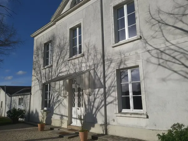 Maison 7 pièces 240 m²
