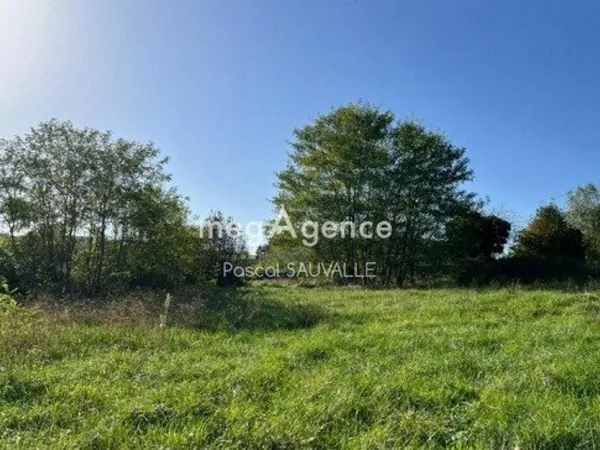 Terrain à bâtir de 1090m2 avec tout à l'égout