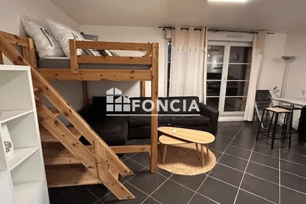 Studio 1 pièce 32 m²