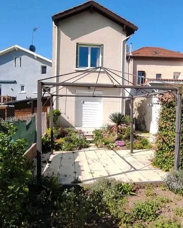 Maison individuelle 66 m2 proche commerces