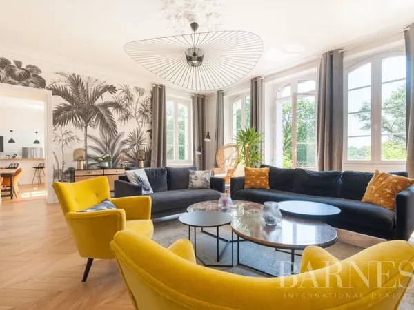 MEYTHET T5 NEUF DE 136M2 donnant sur terrasse de 92m2. DERNIER ETAGE