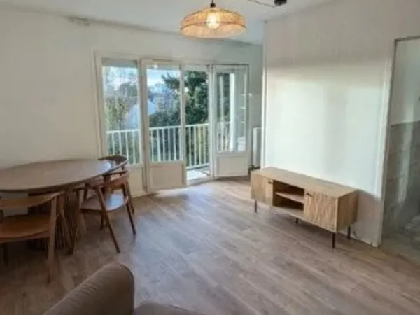 APPARTEMENT T2 - BALCON + PARKING