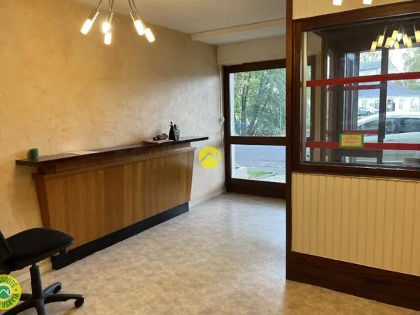 Local commercial 175 m²