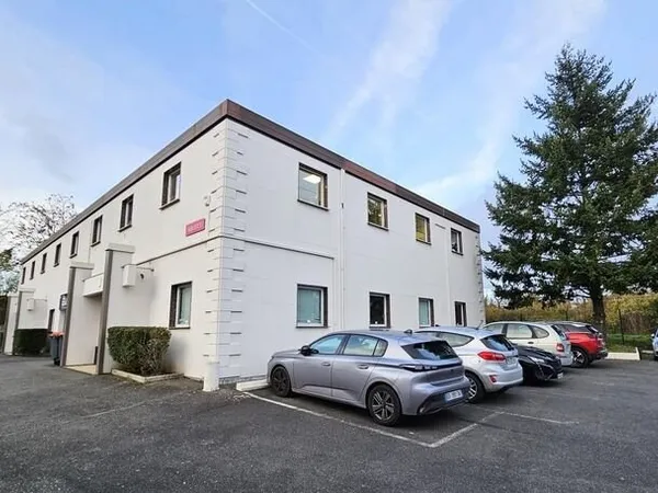 Dpt Essonne (91), Bureau à louer à CHAMPLAN