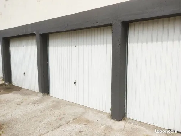 Garage / Box - Remicourt Proche Centre