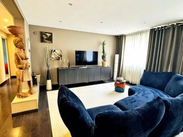 Appartement 6 pièces 170 m²