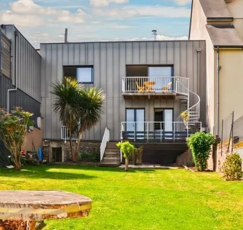 Maison 4 pièces avec accès direct sur la Mayenne