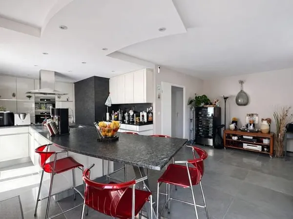 Maison 7 pièces 130 m²