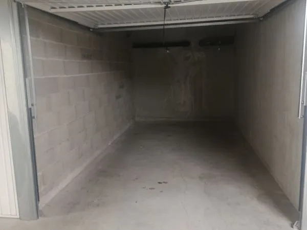 Garage / Box fermé - Bonneville- 18m²