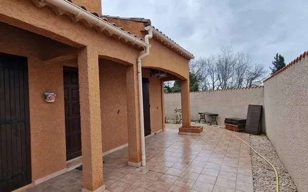 VILLA T4 AVEC JARDIN ET GARAGE