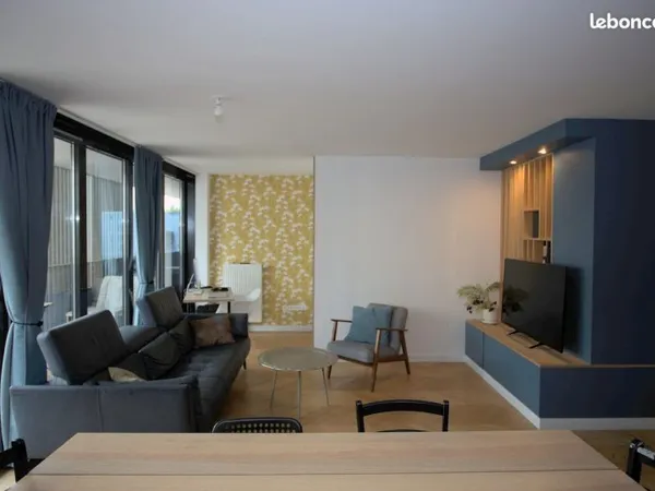 Appartement T4 traversant - Quartier La Défense