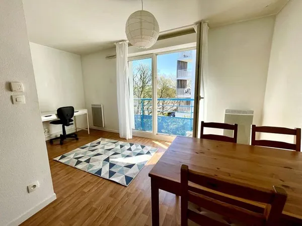 Studio T1 bis meublé -avec parking - quartier des facs - 1 pièce(s) 31 m2