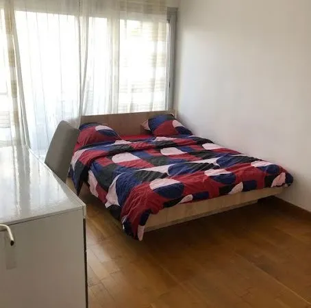 Chambre 1 pièce 13 m²