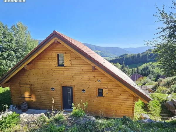 HAUTES -VOSGES BUSSANG CHALET de 2018 avec vue exceptionnelle à 180 degrés sur les montagnes