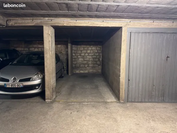 Parking MOTO rue Melingue 75019