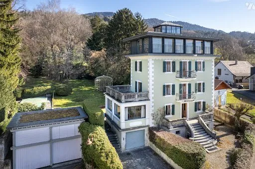 Villa 8 pièces 189 m²