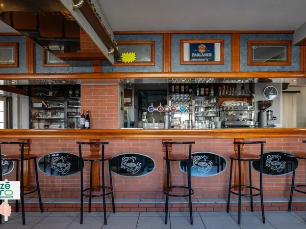 Café / Restaurant au coeur de Saint-Fulgent