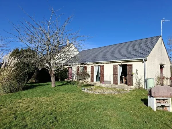 Pavillon traditionnel de plain-pied à Cheroy