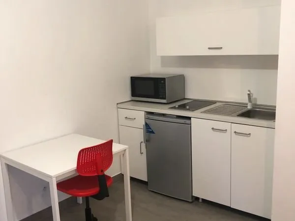Studio Meublé NEUF TOUT COMPRIS- Calme et Indépendant en Rez-de-Jardin