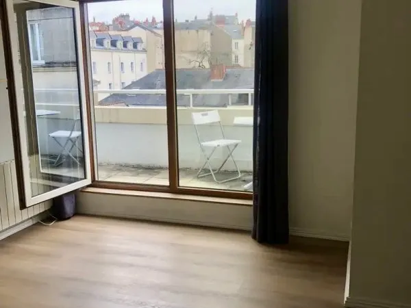 Loue studio meublé