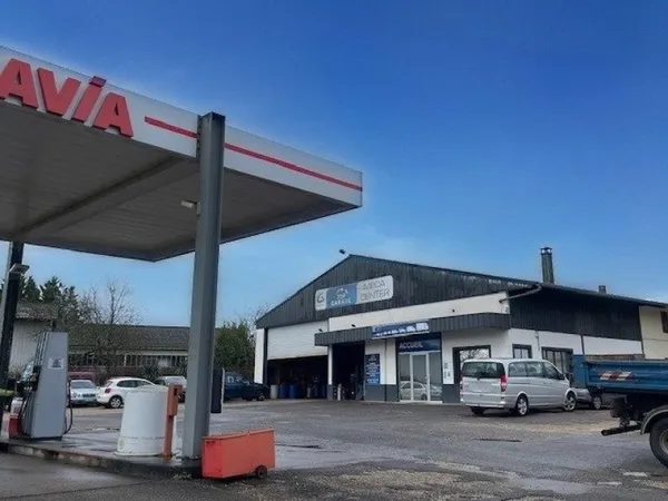 Garage station-service multi activités