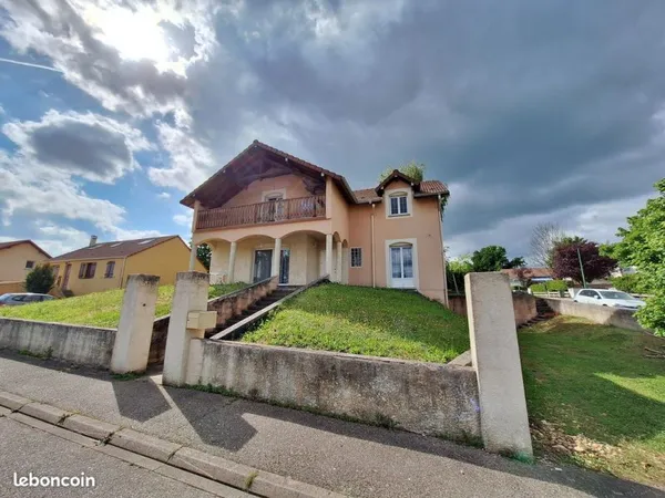 Maison 7 pièces 182 m²