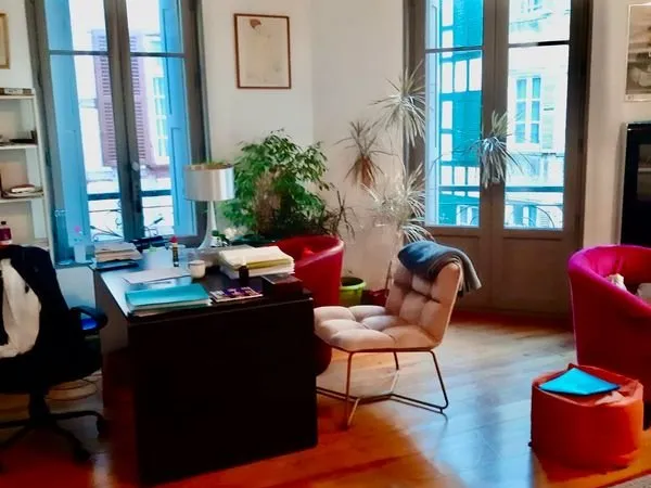 Bureau à louer au centre bayonne en face les halles