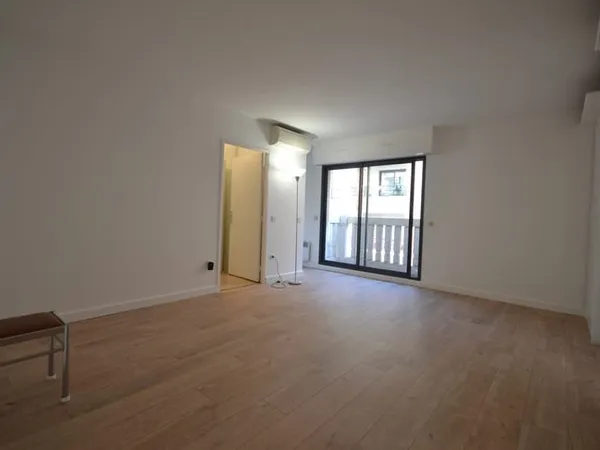 A VENDRE STUDIO 33.72M2. LES HESPERIDES CANNES CROISETTE