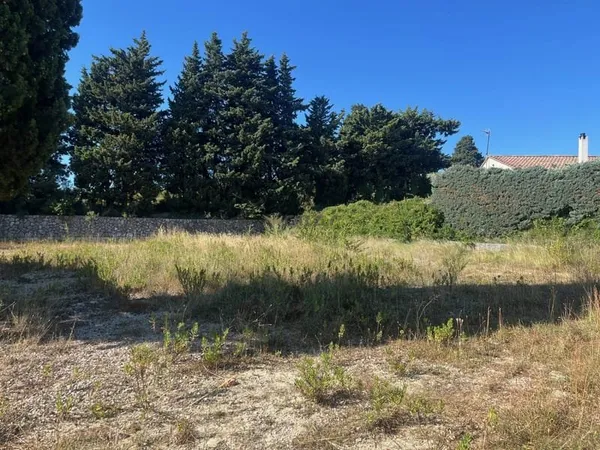 Terrain 961 m²