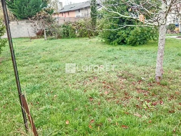 Terrain 320 m²