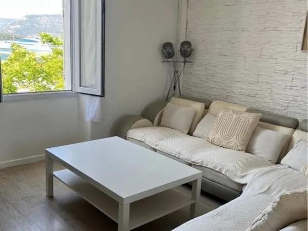 Duplex 82 m² - Vue exceptionnelle sur la rade - 3 chambres - Rénové