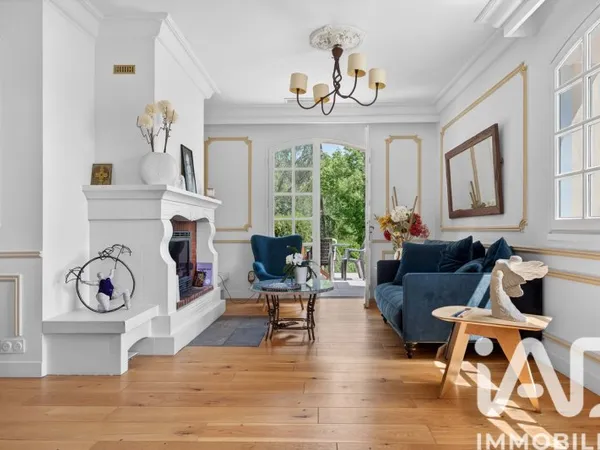 Maison 6 pièces 151 m²
