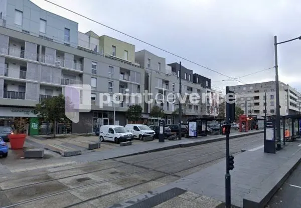 Local commercial 73 m²