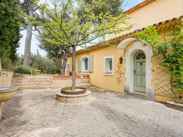AUBAGNE EXCLUSIVITE