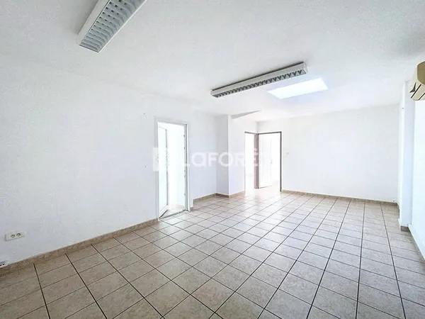 Bureaux 80 m²