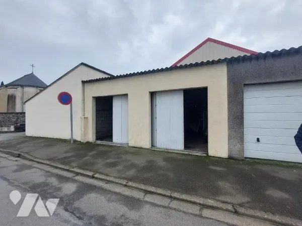 Stationnement Vente Cossé-le-Vivien   16400€