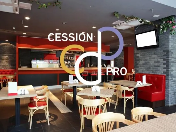 BIEN IMMOBILIER COMMERCIAL AVEC EXTRACTION A VENDRE AU CENTRE DE NIMES