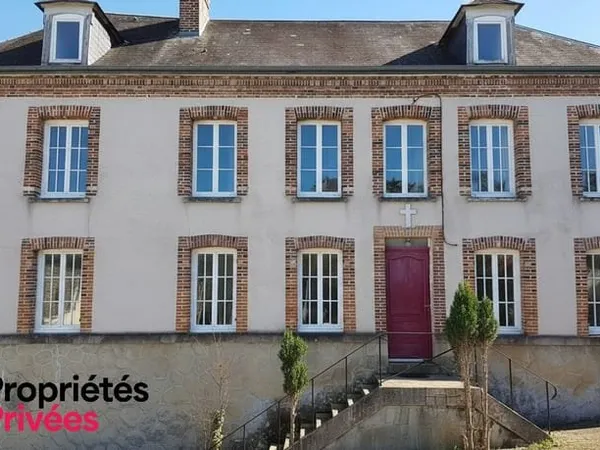 Maison Nogent Le Roi 6 pièces 4 chambres 170 m2 jardin 930m2 292000