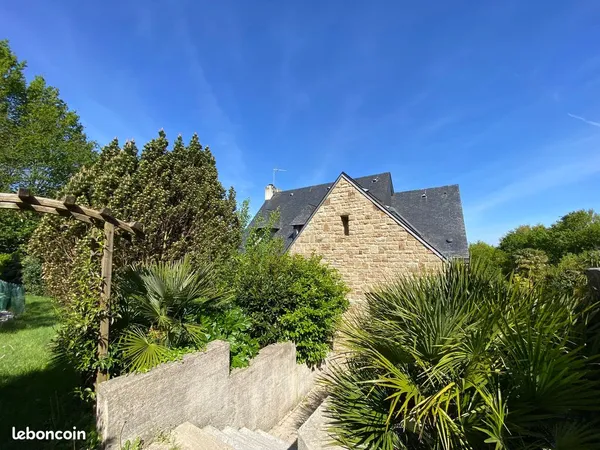 Grande maison meublee a louer a Quimper