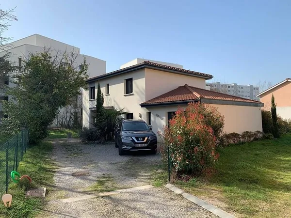 Maison 6 pièces 143 m²