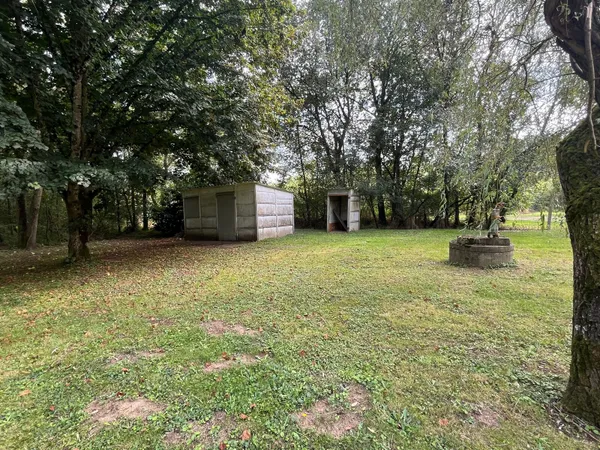 Terrain 2177 m²