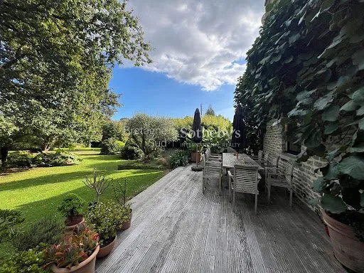 Maison 10 pièces 212 m²