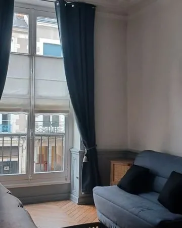 STUDIO de charme meublé plein centre ville