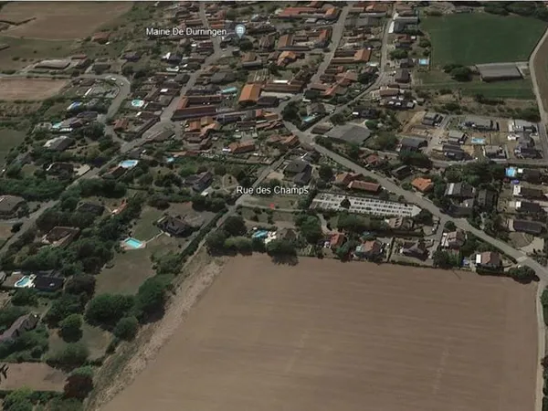 Terrain 806 m²