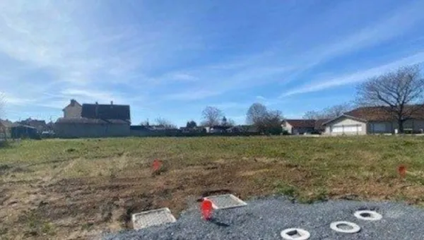 Terrain 636 m²