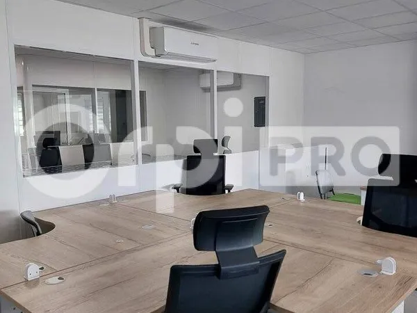 Bureaux 161 m²