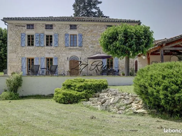 Propriété 11 pièces 500 m²