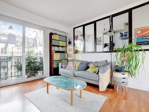 BALCON / ASCENSEUR / ANCIEN