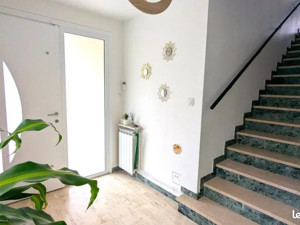 Maison 10 pièces 257 m²